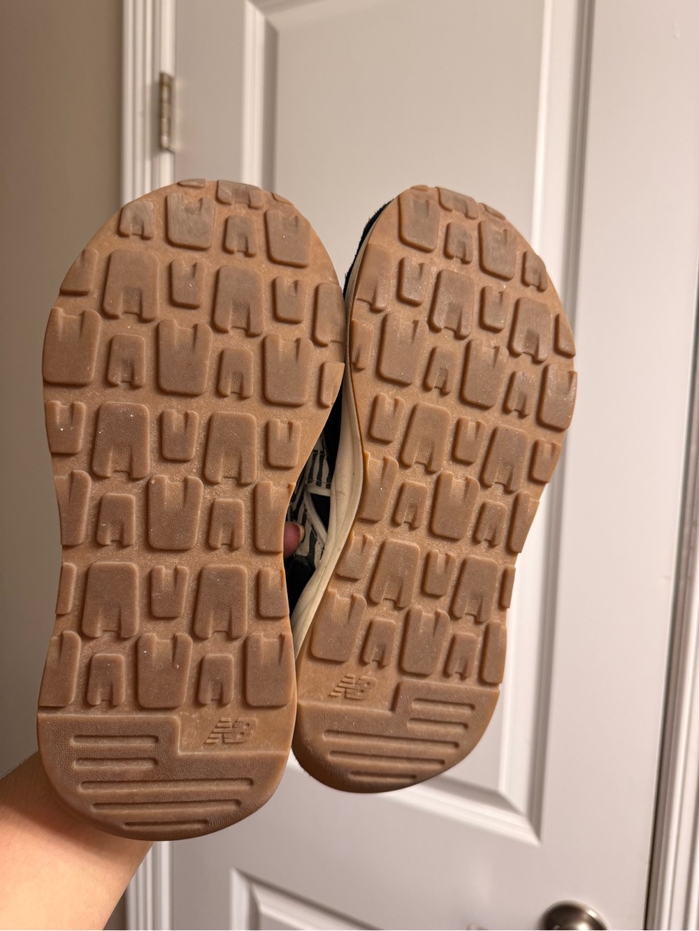 New Balance - Picture 3 of 3